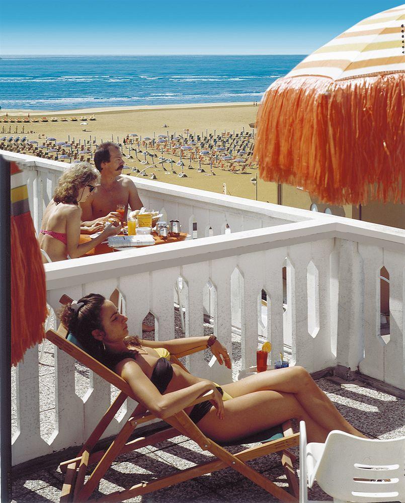Hotel Universal 3*