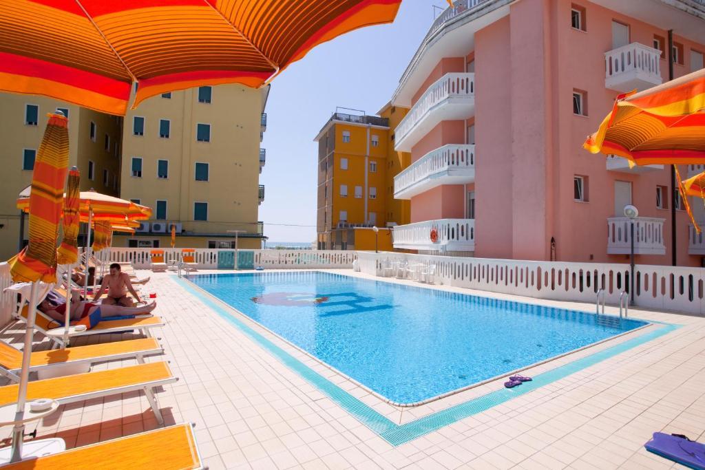 Hotel Universal 3*