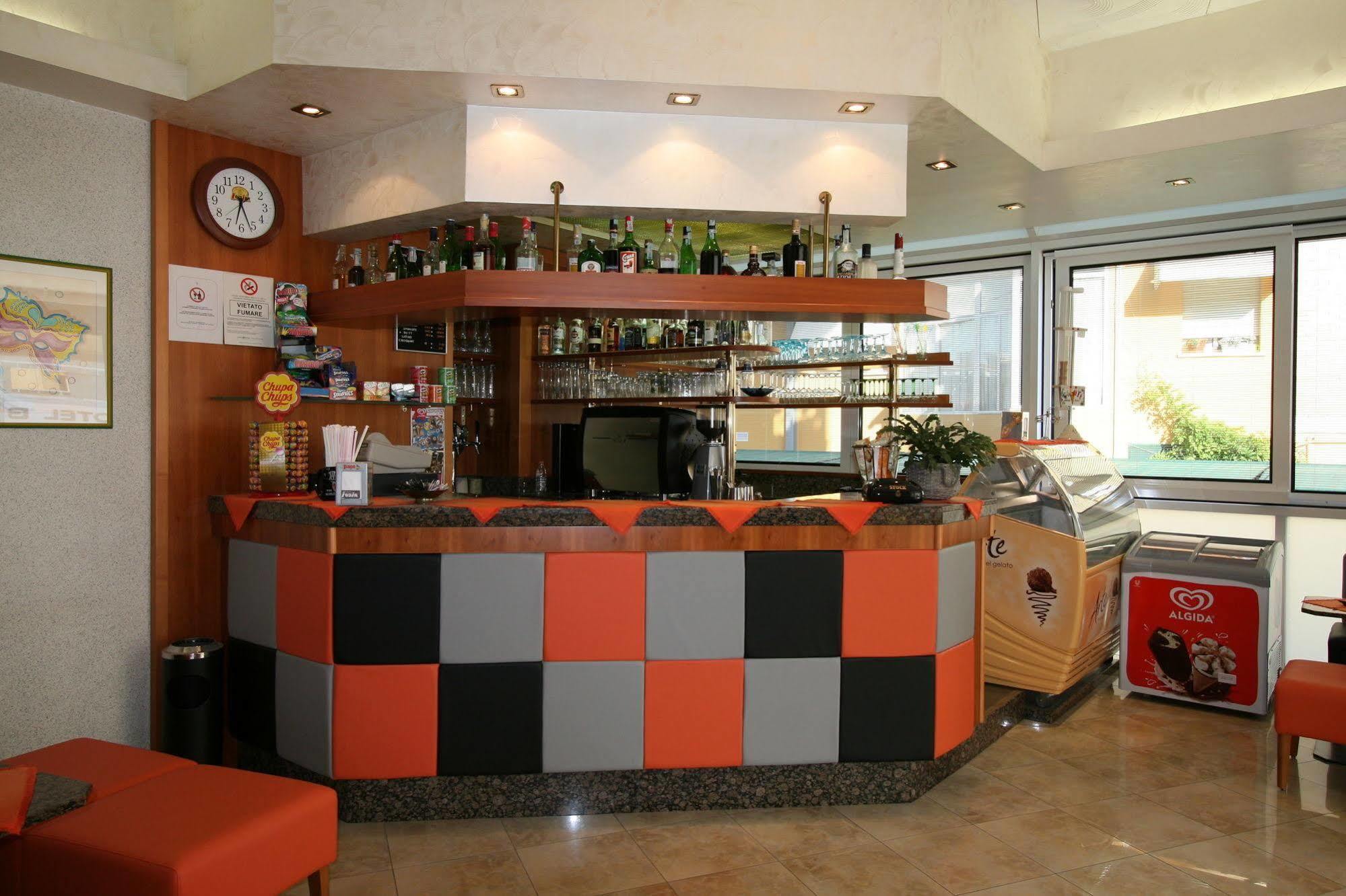 Hotel Universal